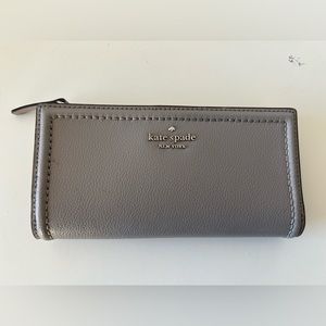 Kate Spade Braylon Patterson Drive Gray Leather Wallet
